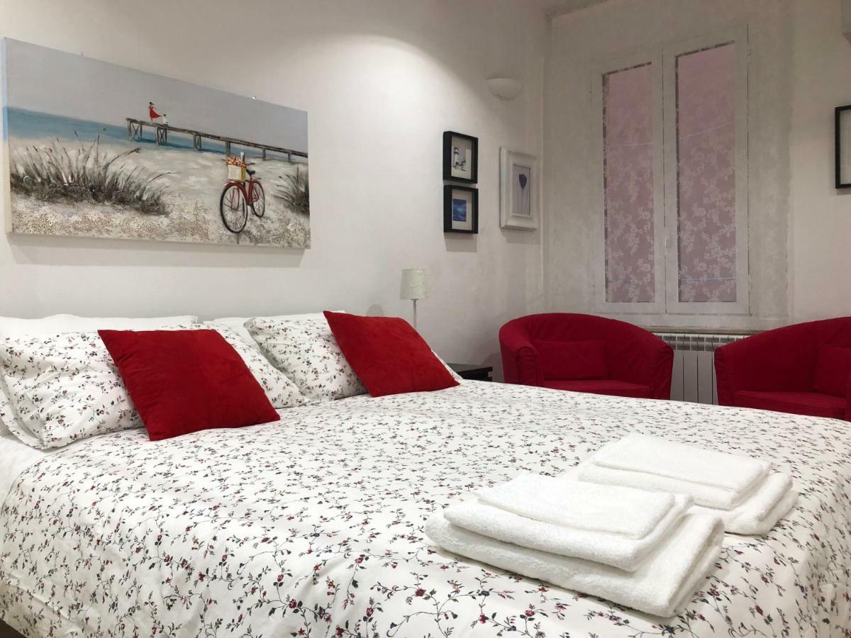Temporary House Vicolo Colombina Apartman Bologna Kültér fotó