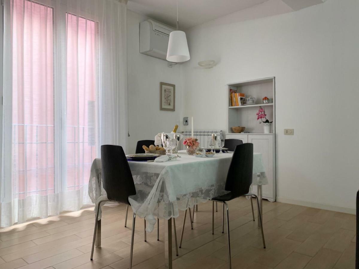 Temporary House Vicolo Colombina Apartman Bologna Kültér fotó