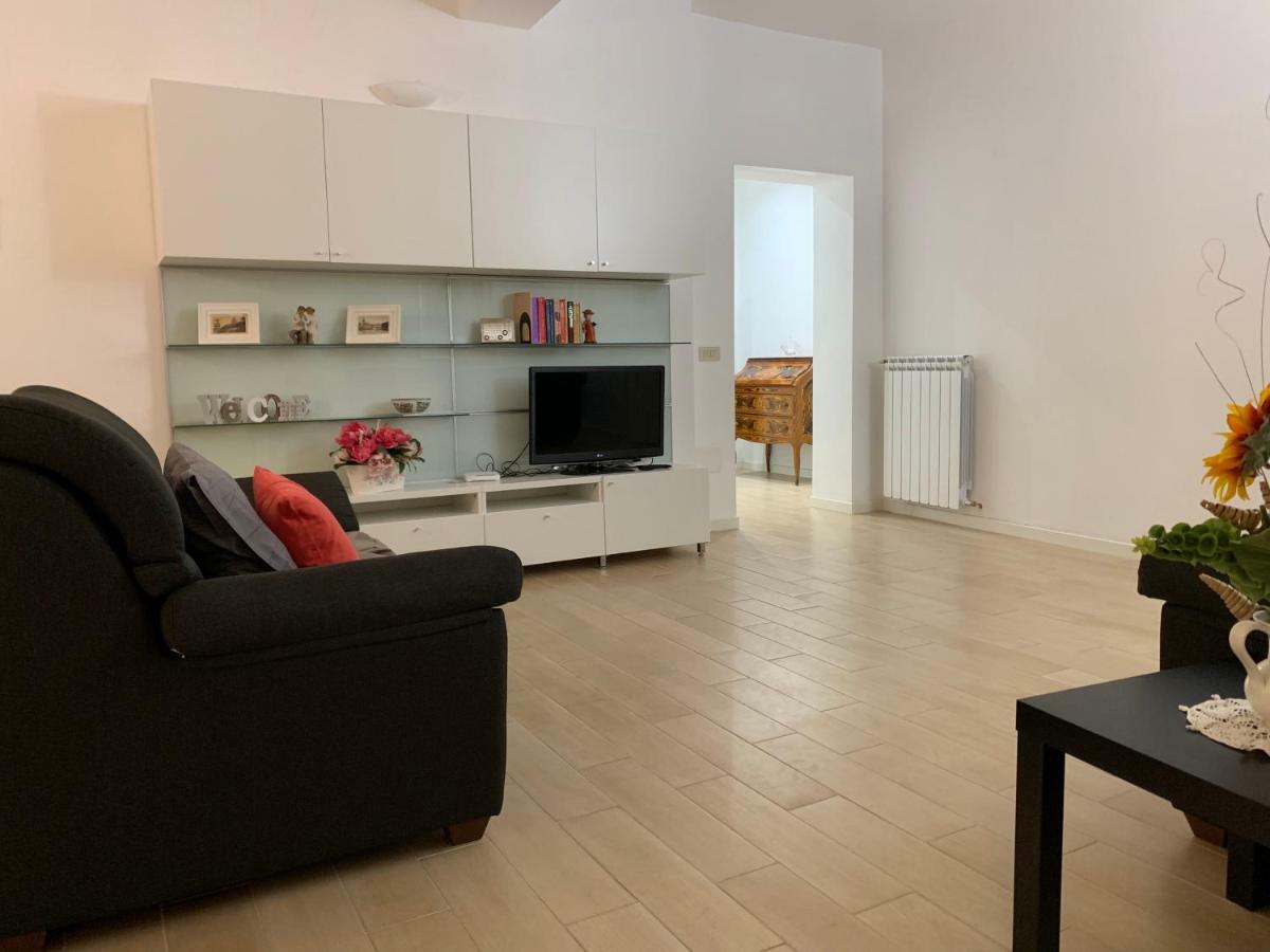 Temporary House Vicolo Colombina Apartman Bologna Kültér fotó