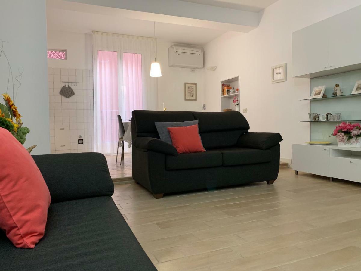 Temporary House Vicolo Colombina Apartman Bologna Kültér fotó